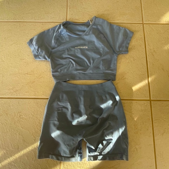 Alphalete Amplify Washed Denim Set - Picture 1 of 3